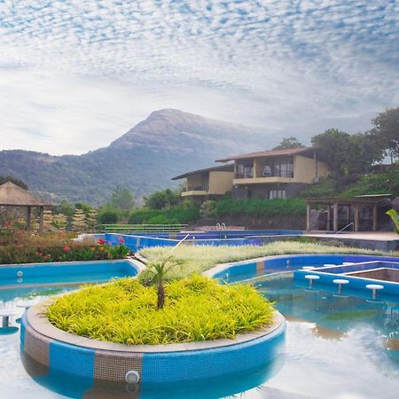 Encore A Boutique Resort Mulshi Екстериор снимка